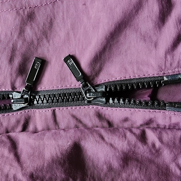 Eddie Bauer Women's Hooded Zippered Coat in Eggplant Size XL - Picture 8 of 11